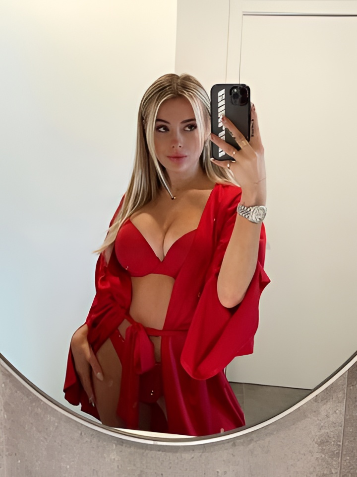 Галина привлекальеная девушка из Никольского цена от 1500 руб