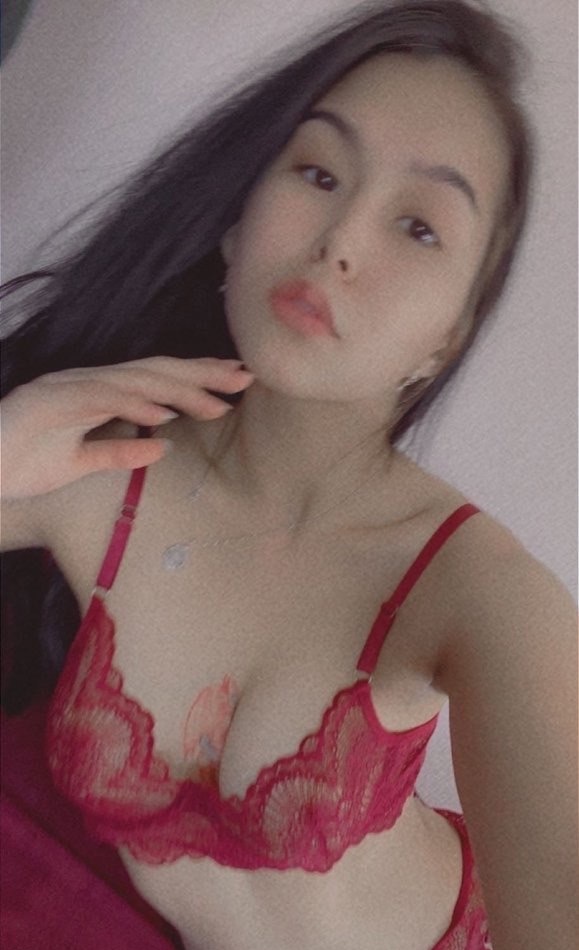 Лина привлекальеная девушка из Никольского цена от 3000 руб