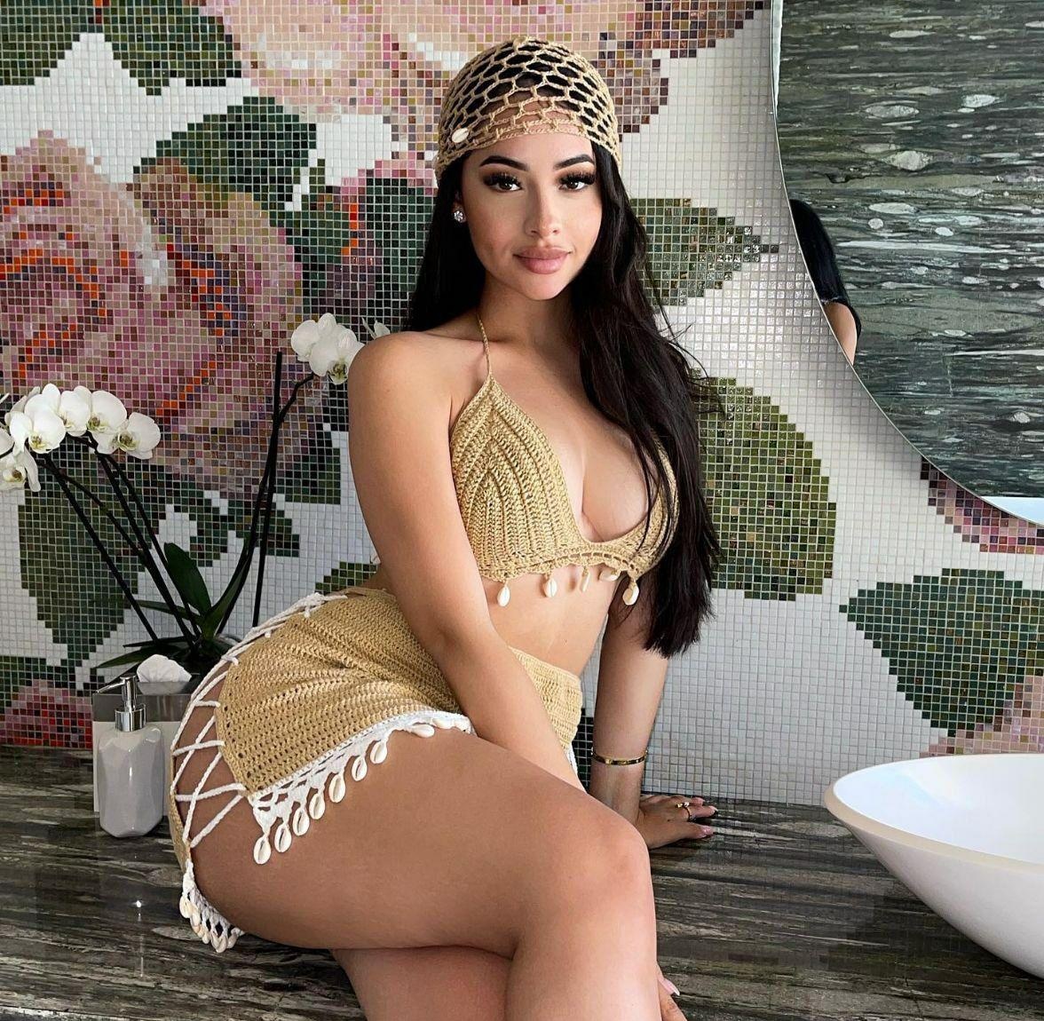 Олеся привлекальеная девушка из Никольского цена от 6000 руб