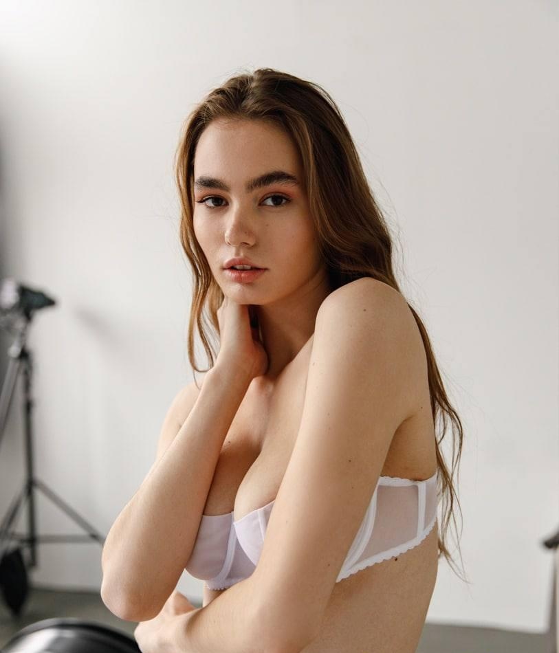 Маринка привлекальеная девушка из Никольского цена от 6000 руб