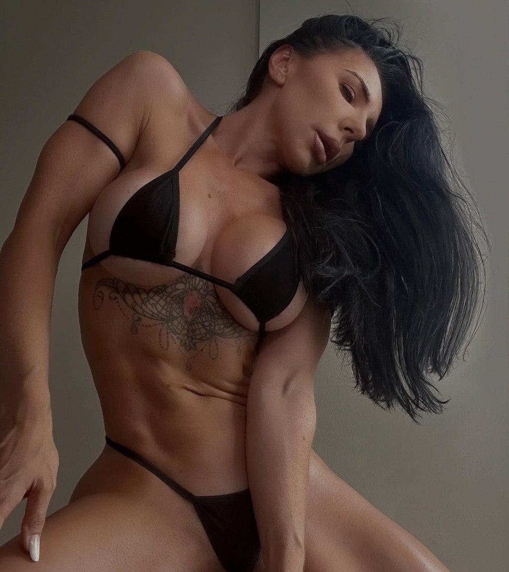 Лиза привлекальеная девушка из Никольского цена от 6000 руб